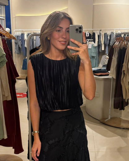 Blusa Plisada Negra