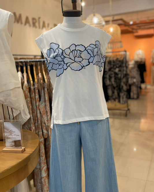 Remera Carlota Natural Flores Azul