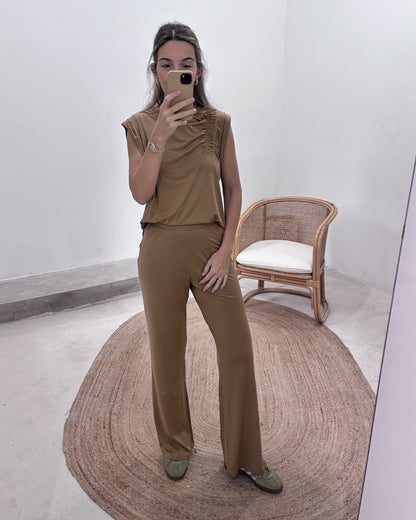 Remera Chelsea Camel