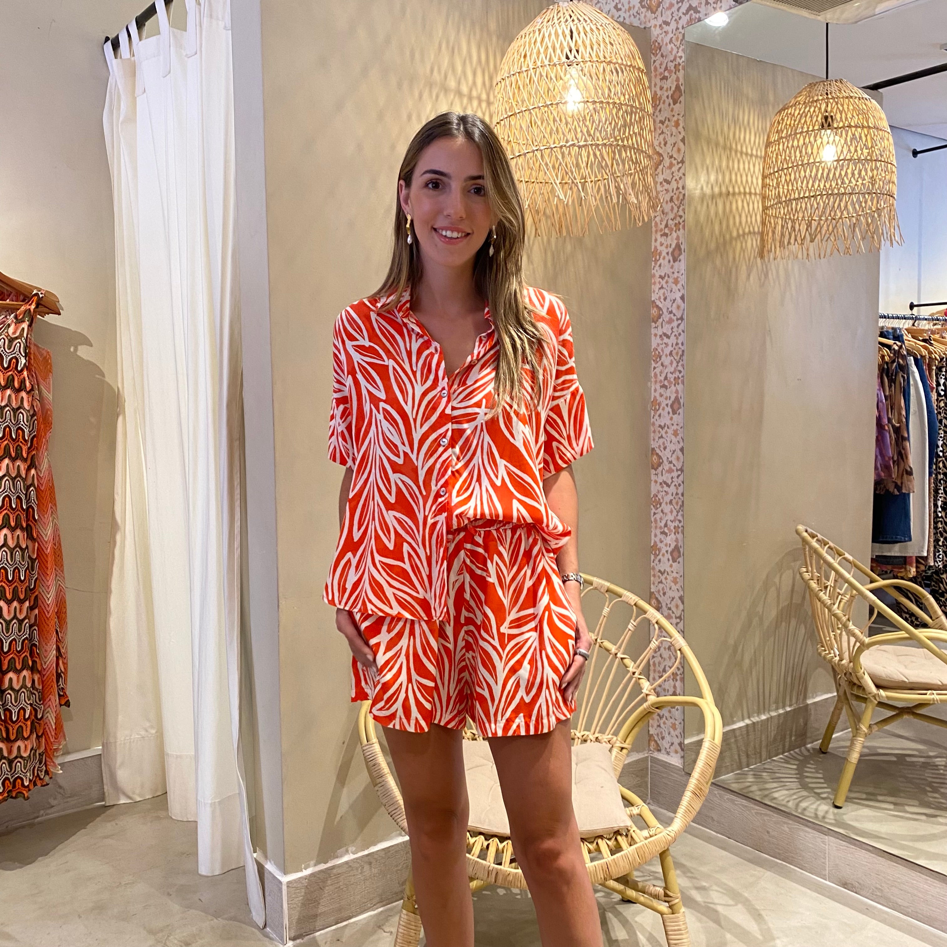 Short valencia hojas rojas – marialapaz.shop