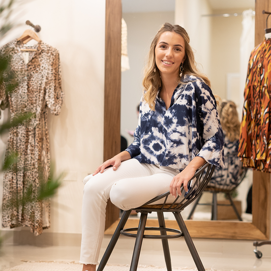 Blusa bohemia batik azul