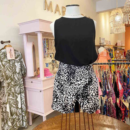 Short Engomado An.print Negro blanco